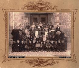 Foto: Postkarte Schuljahrgang 1912